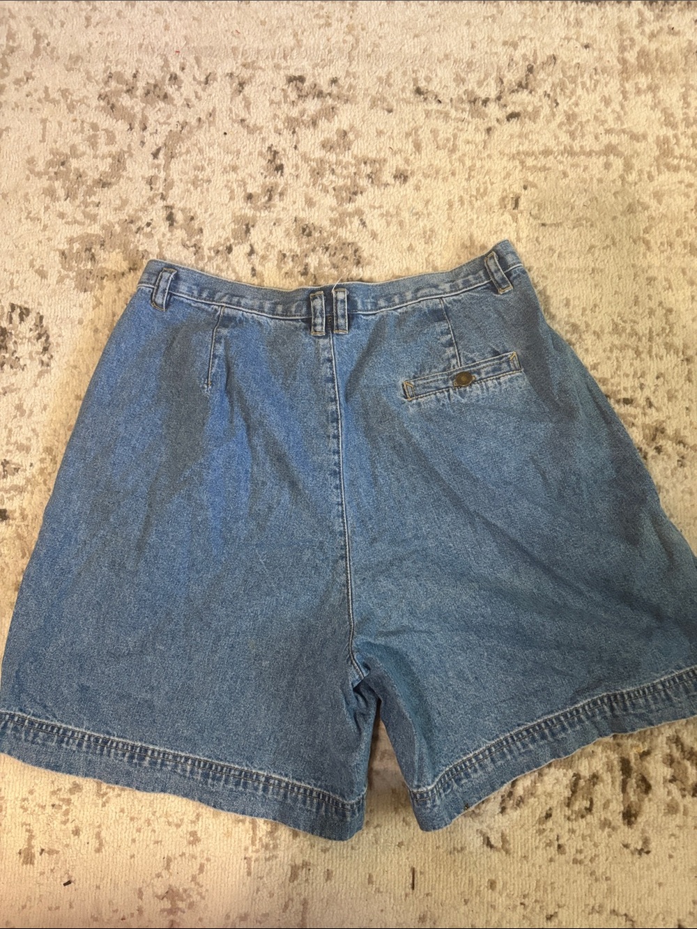 Liz Claiborne Vintage Wide-Leg Denim Shorts in Blue - Picture 3 of 5